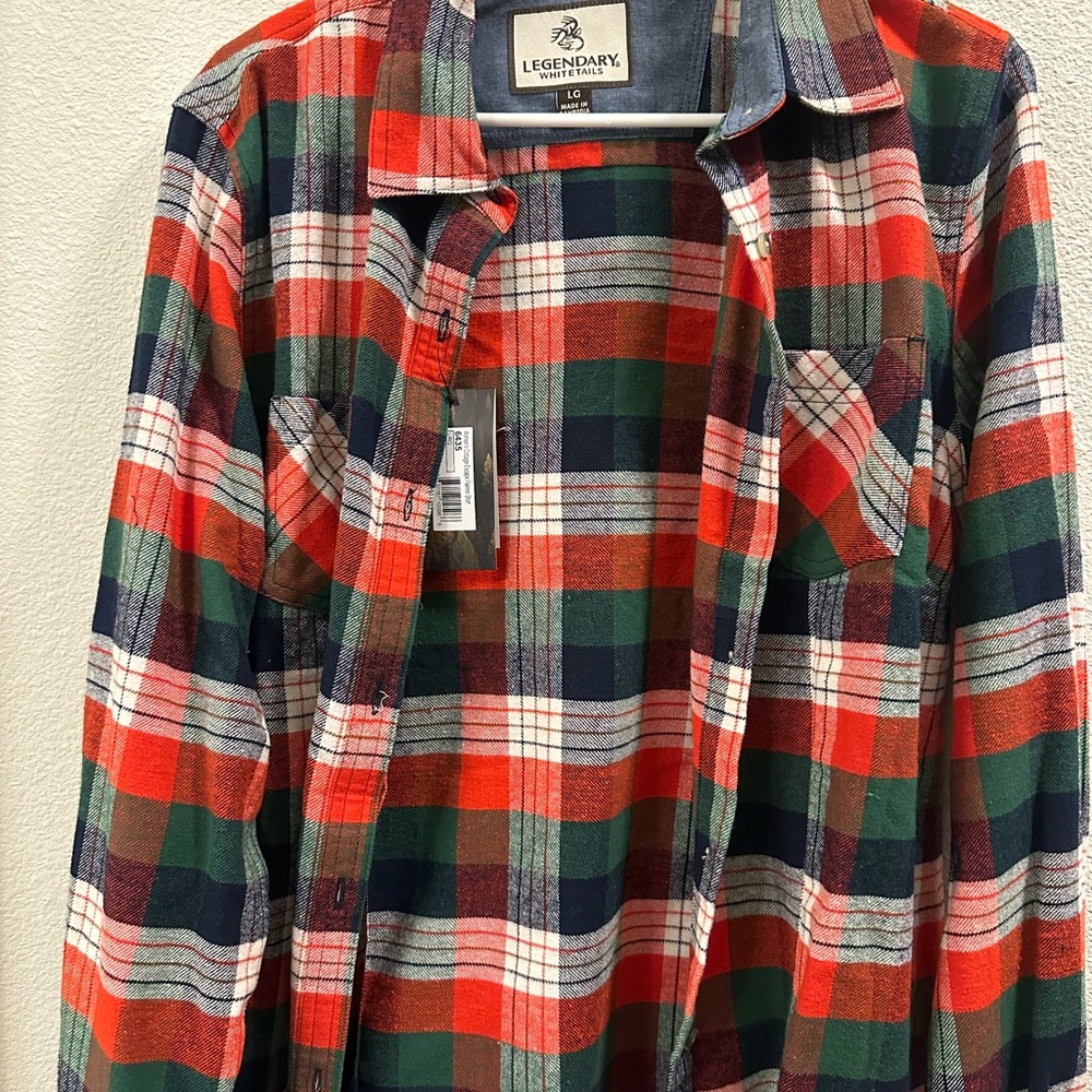 Legendary Whitetails Red Green Navy Plaid Flannel Shirt - Classic Workwear